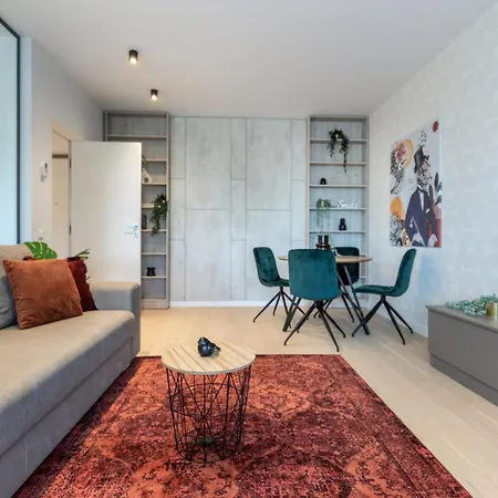 Stylish 1Br Apartment With Balcony In Vibrant Business Area Bucharest Exterior photo