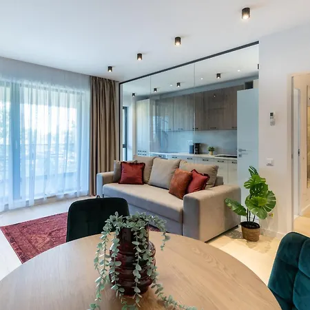 Stylish 1Br Apartment With Balcony In Vibrant Business Area Bucharest Exterior photo