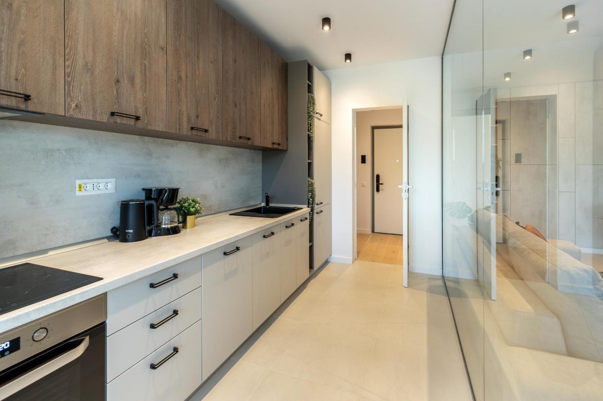 Stylish 1br With Balcony In Vibrant Business Area 公寓 *