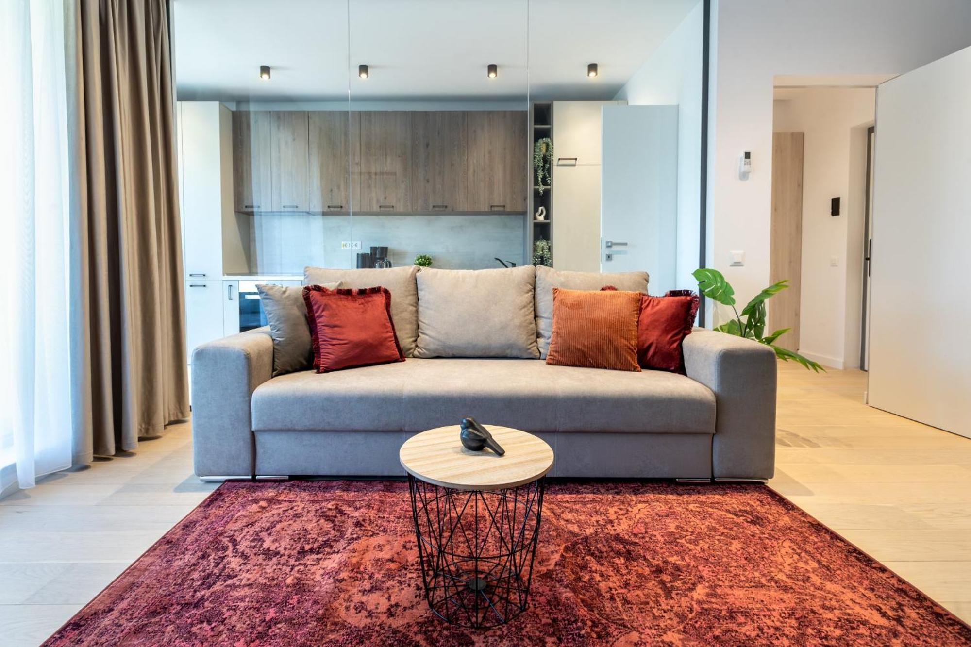 Stylish 1br With Balcony In Vibrant Business Area 公寓